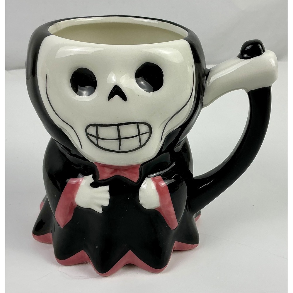 Hyde & EEK! Boutique Spooky Smiling Reaper Grim Dracula Ceramic Coffee Mug